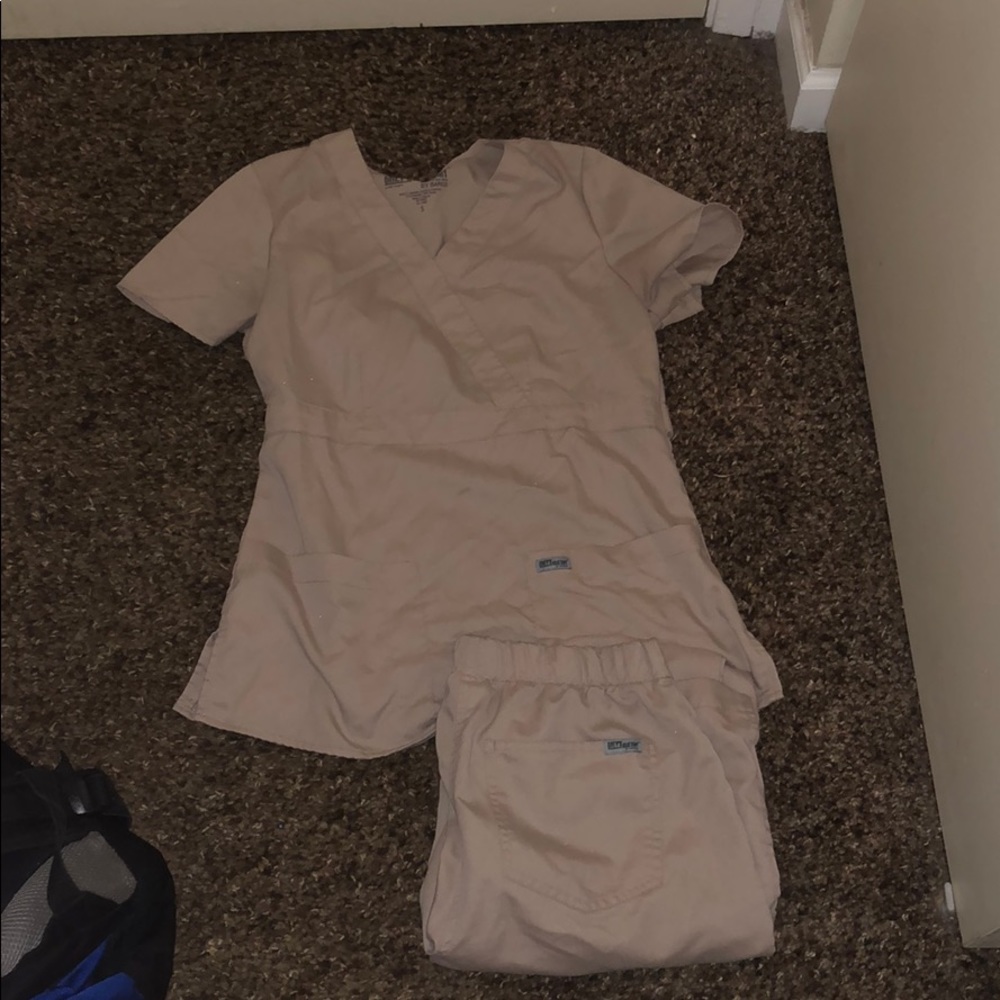 Grey’s Anatomy scrubs